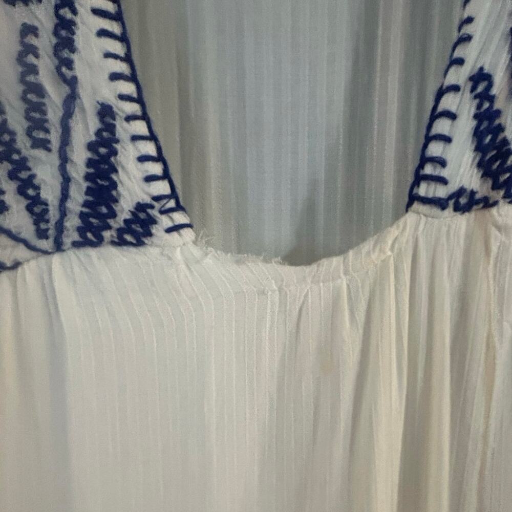 Urban Outfitters White Blue Embroidered BohoMidi Dress Square Neck Puff Sleeve S - Picture 6 of 8